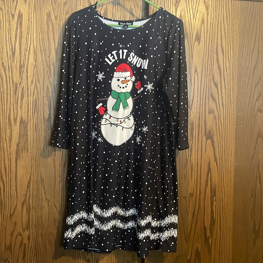 Women’s festive holiday dress - 90% Polyester / 10% Spandex